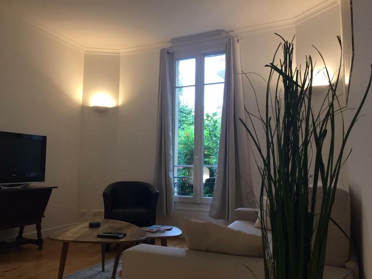 Nice Grand Appartement Face Jardin Esterno foto